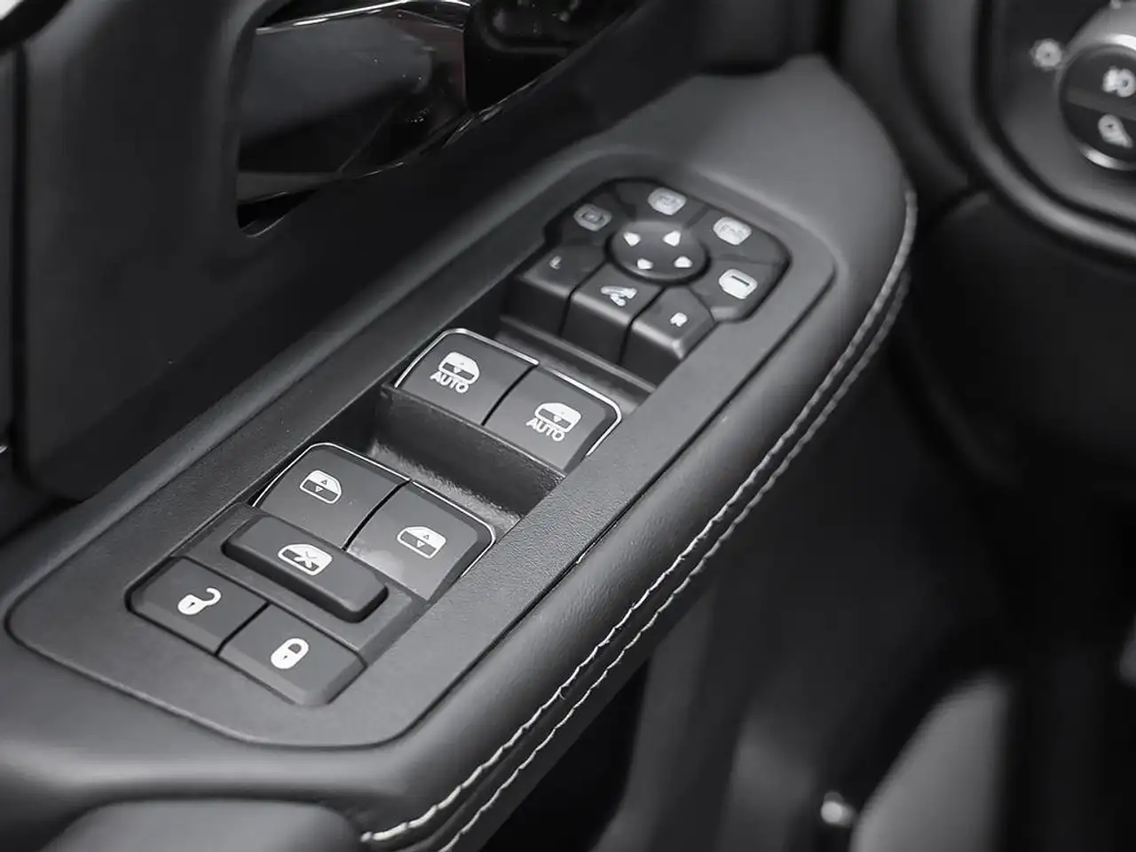 RAM 2500 снимка RAM 2500