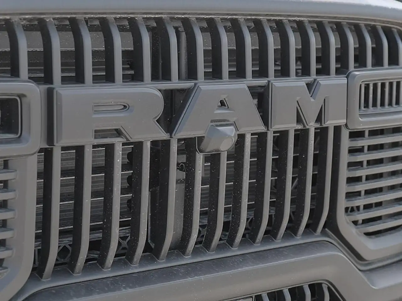 RAM 2500 снимка RAM 2500