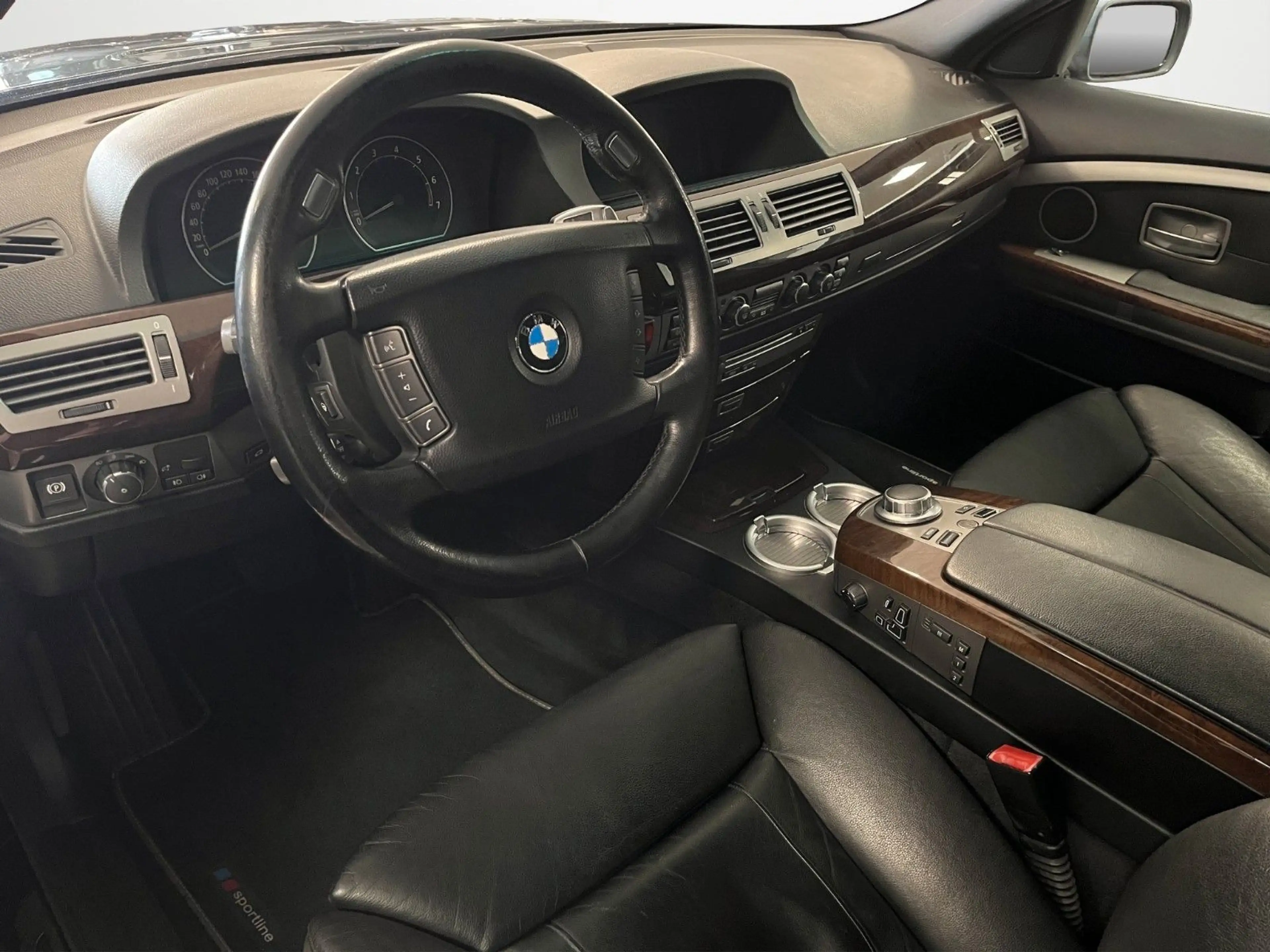 BMW 750 I KEYLESS-GO! SHADOW-LINE! STAND-HZ! SOFT-CL! — photo 3