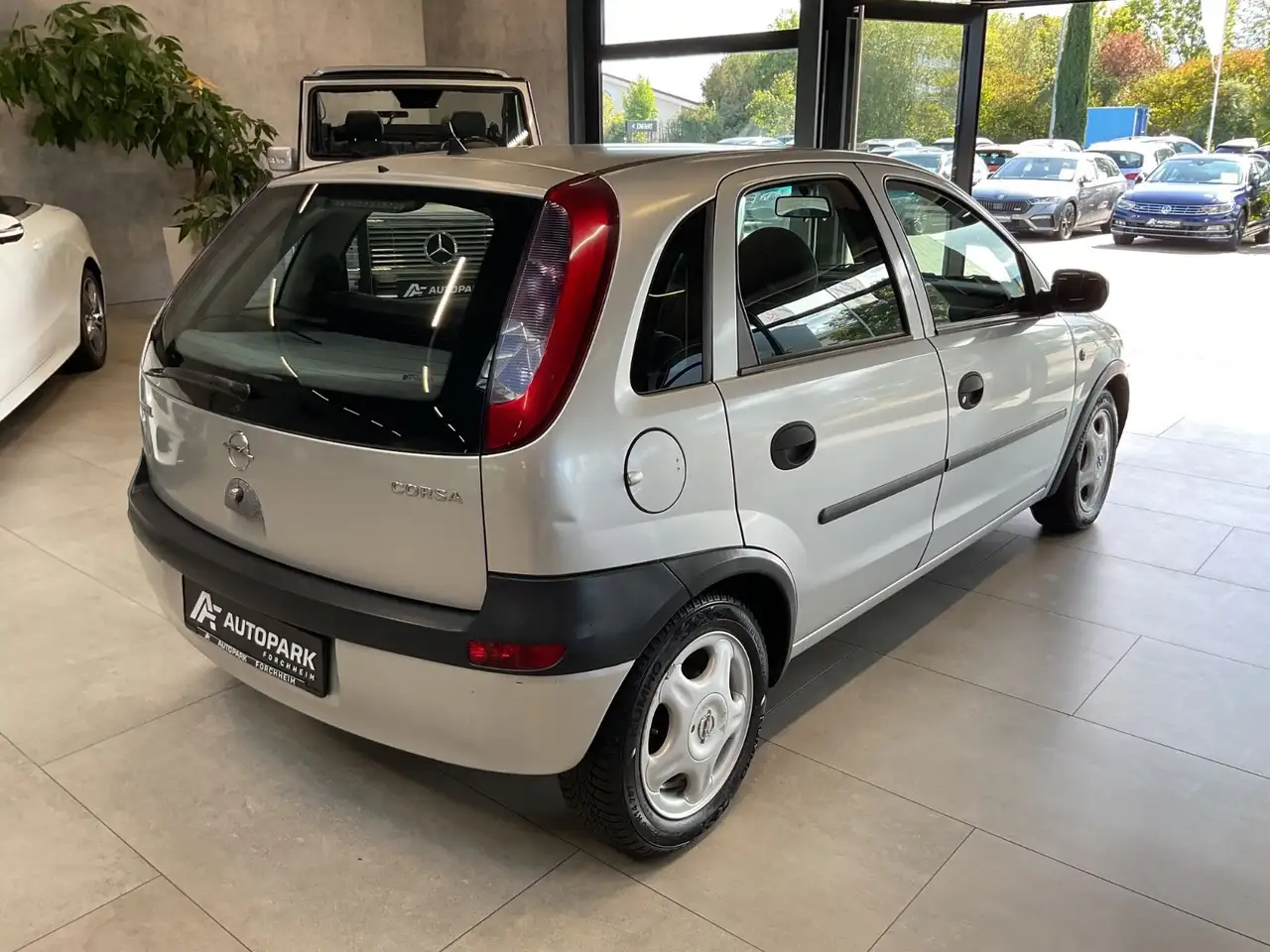 Opel Corsa 1.0 Alu Klima TÜV 05/2028 100tkm, foto 4