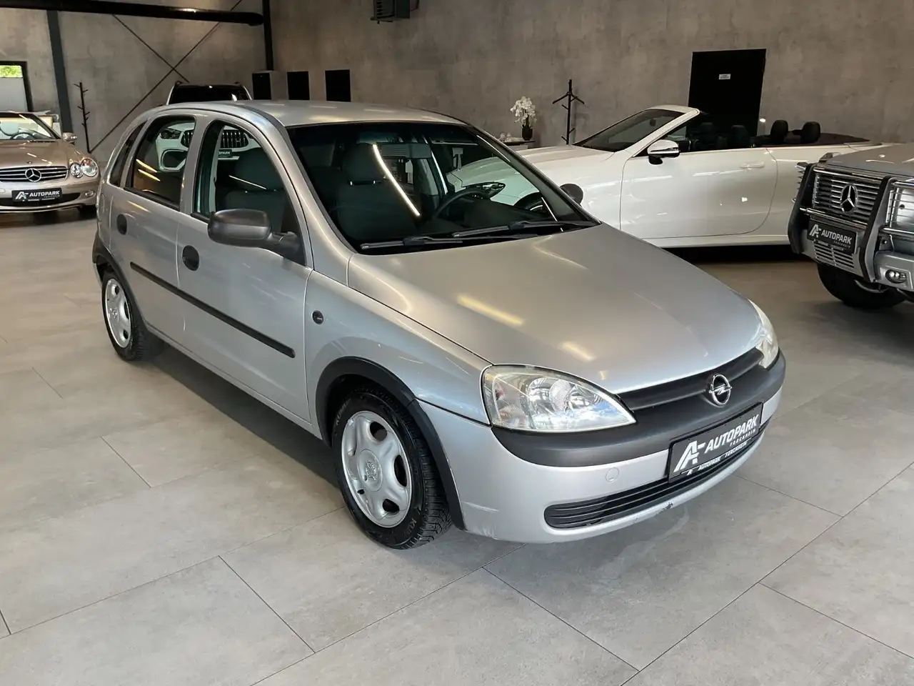 Opel Corsa 1.0 Alu Klima TÜV 05/2028 100tkm, foto 3