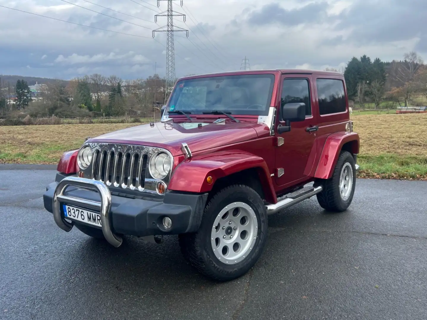 Jeep Wrangler Unlimited Sahara 21.500 KM Einzelstück Rot - 1