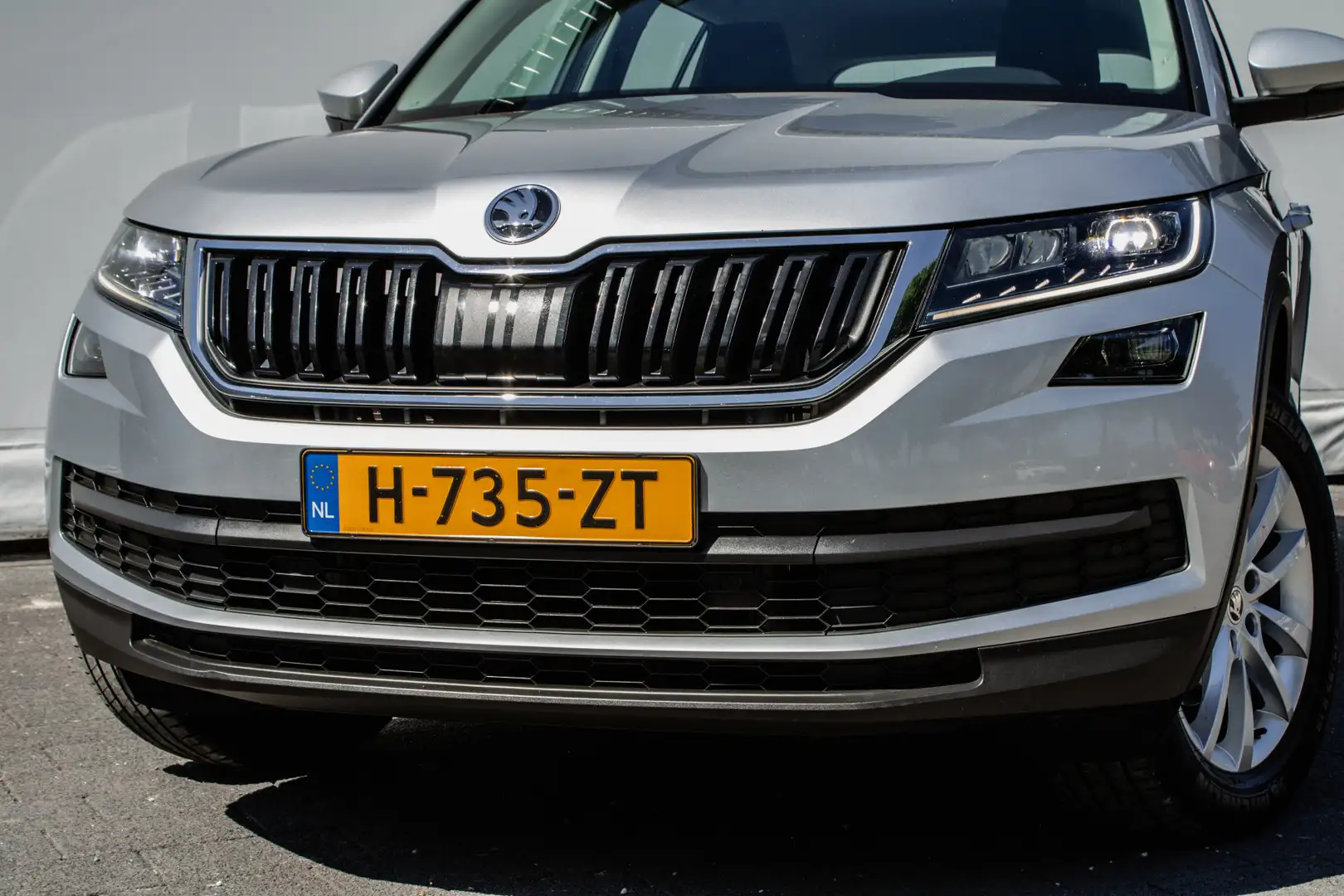 Skoda Kodiaq 1.5 TSI 150pk Aut. Limited Business Edition Trekha Gris - 2