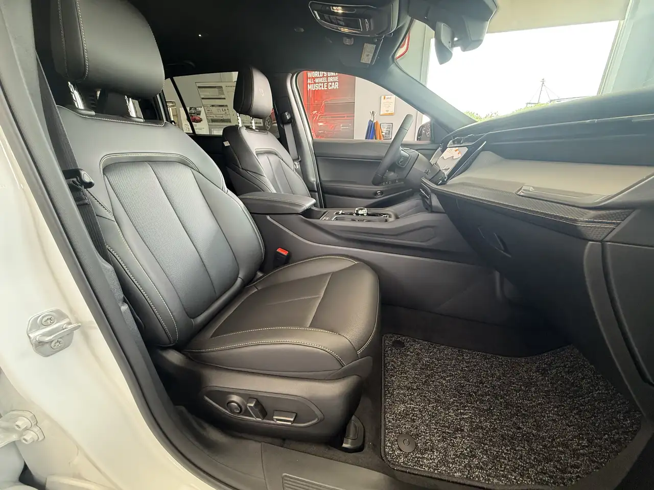 Jeep Cherokee photo Jeep Cherokee