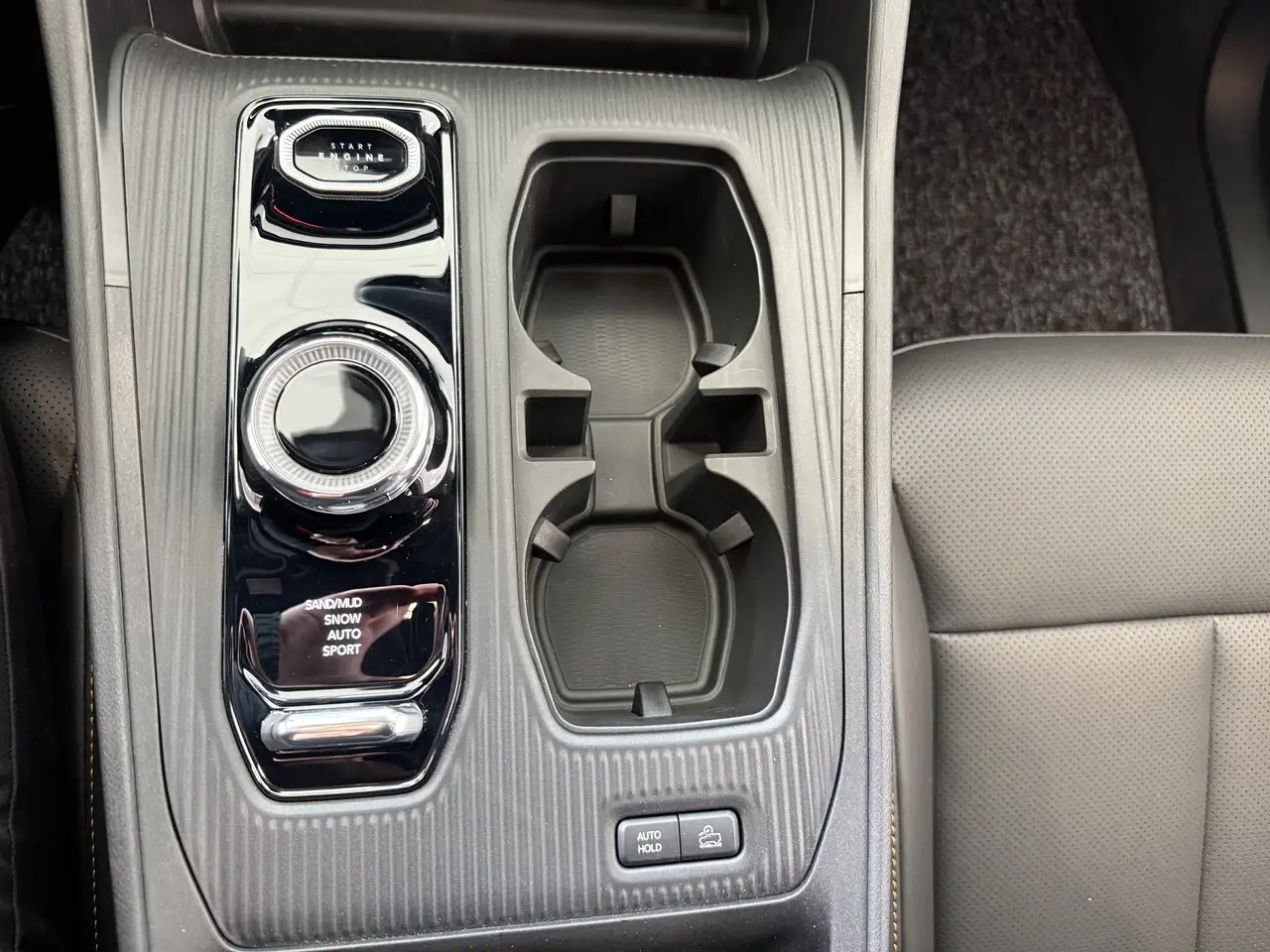 Jeep Cherokee photo Jeep Cherokee