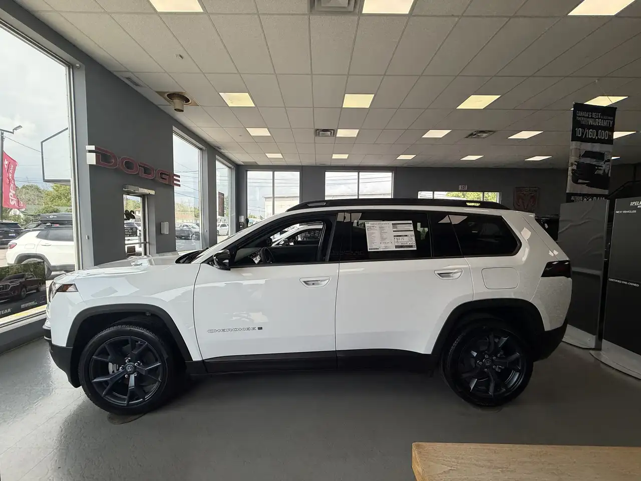 Jeep Cherokee photo Jeep Cherokee