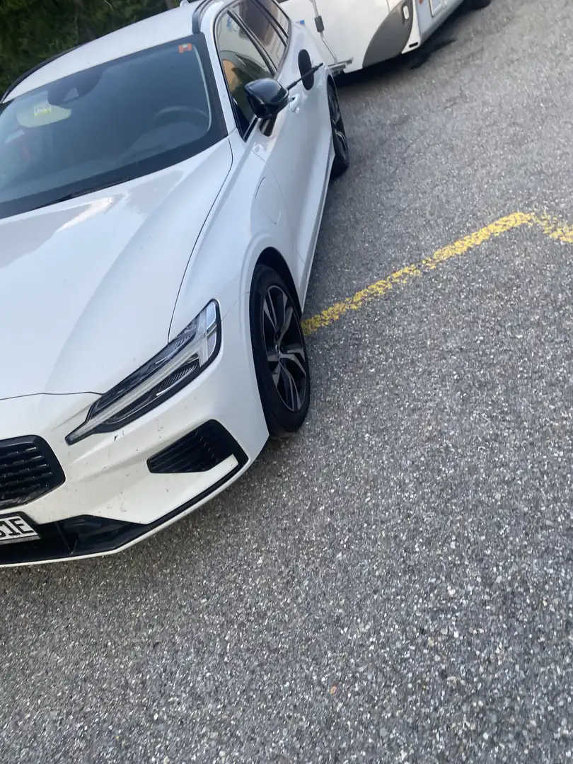 Volvo V60 R Design Expression Recharge Plug-In Hybrid AWD Weiß - 2
