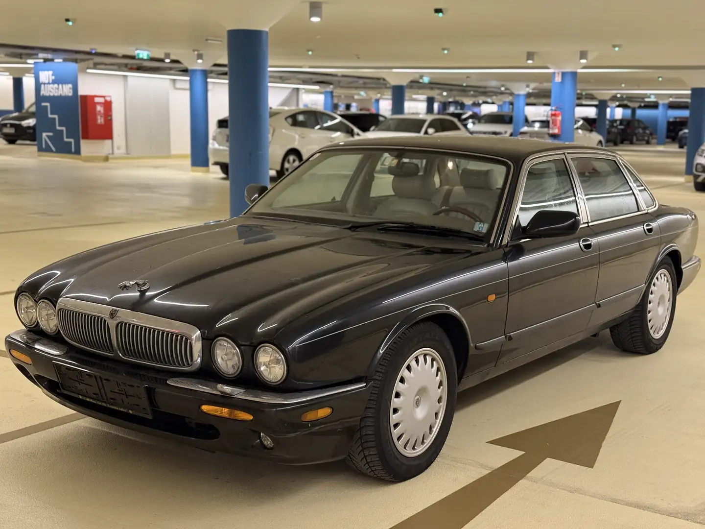 Jaguar XJ8 4,0 Executive Motorschaden - 2