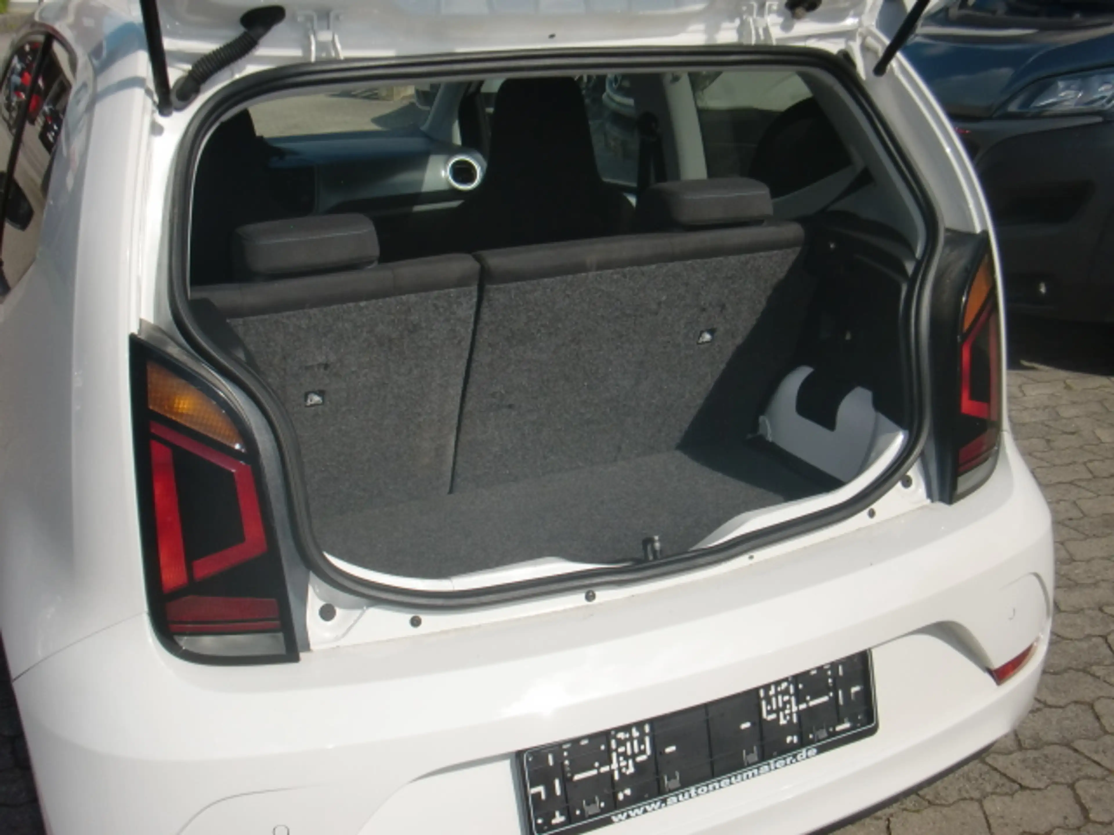 Volkswagen up! IQ DRIVE Start-Stop — photo 9
