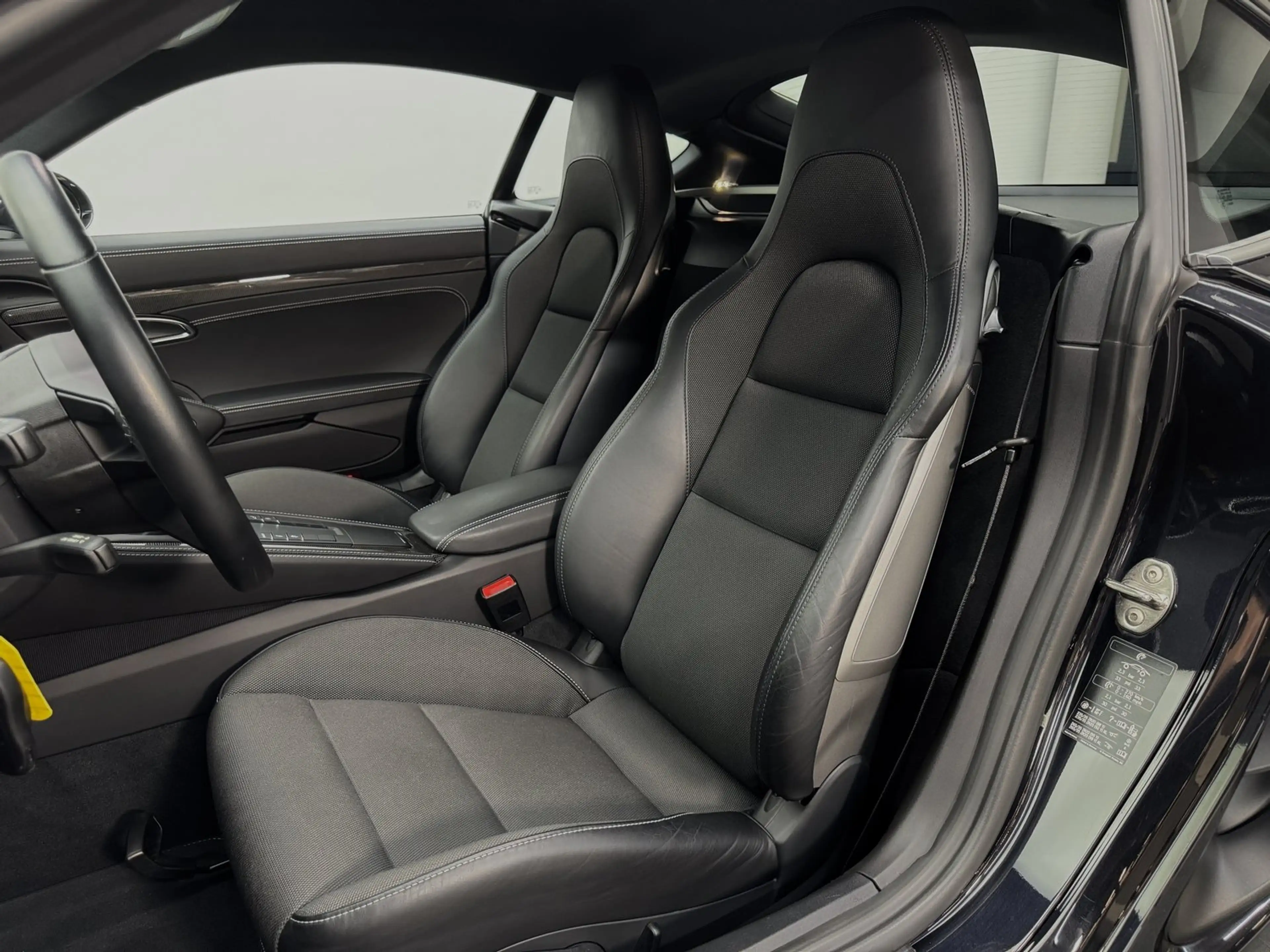 Porsche 718 718 Cayman * Pack Carbone * Boîte manuelle — photo 8