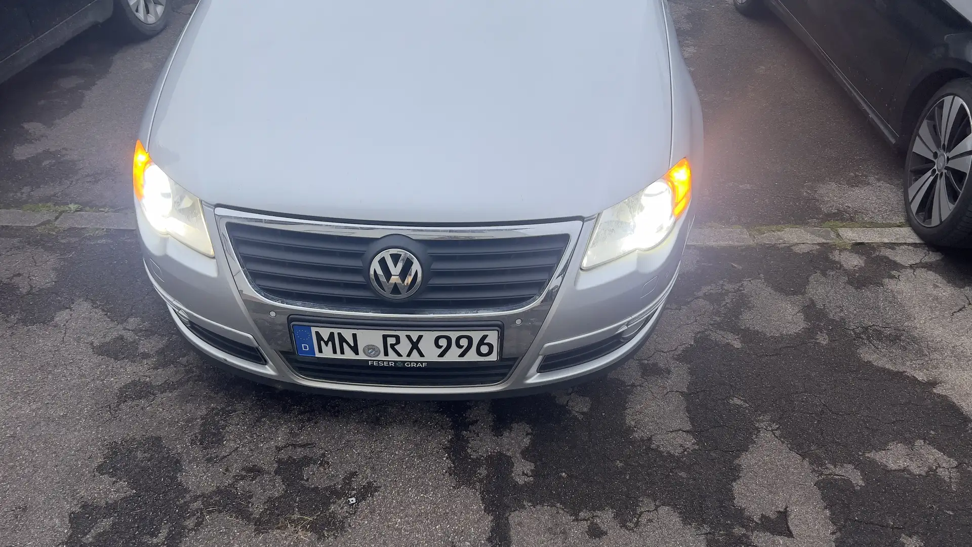 Volkswagen Passat 2.0 FSI Automatik Sportline - 2
