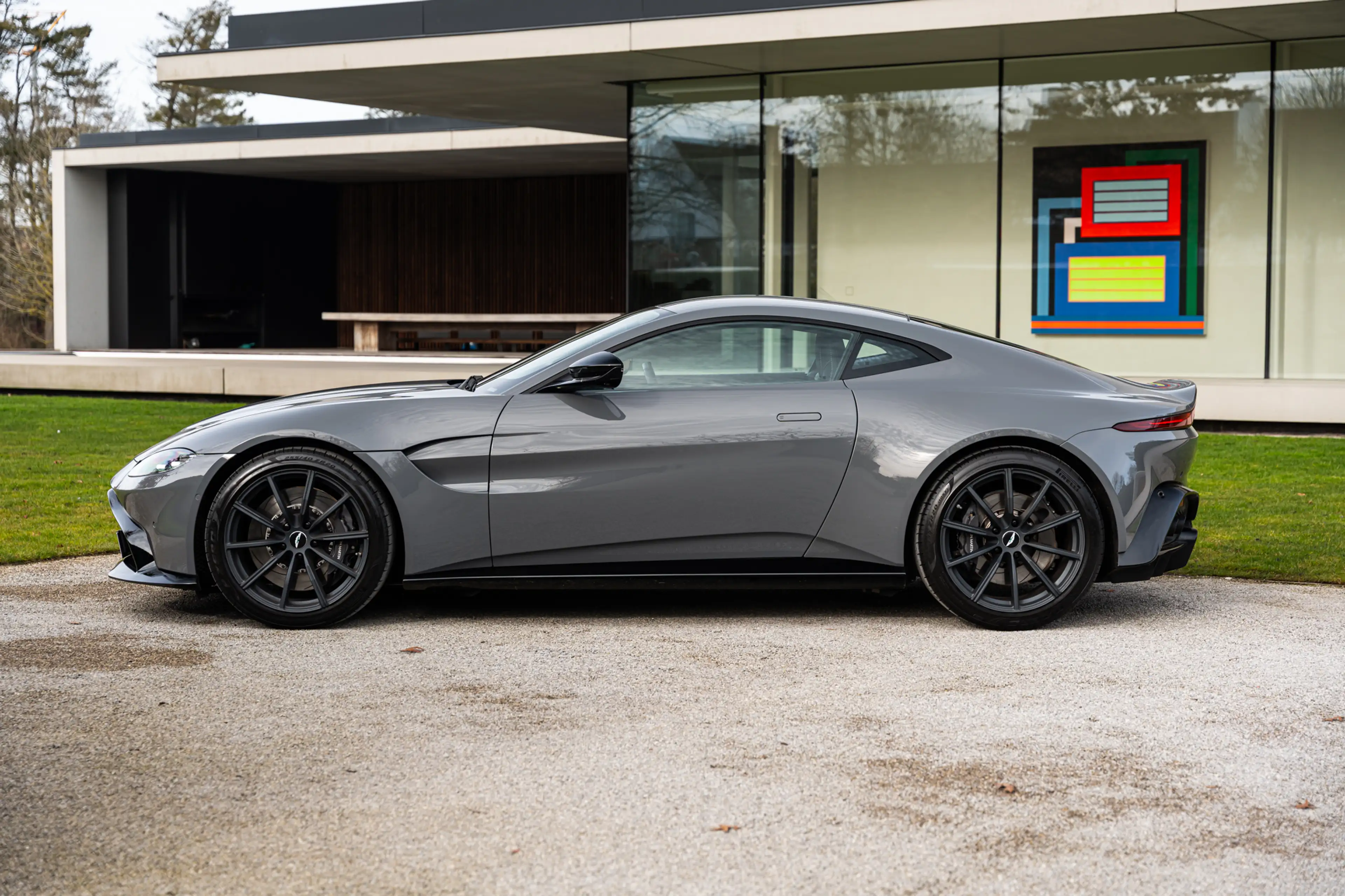Aston Martin V8 360° / SEAT VENT / MEMORY SEATS / ONLY 21200 KM — photo 4