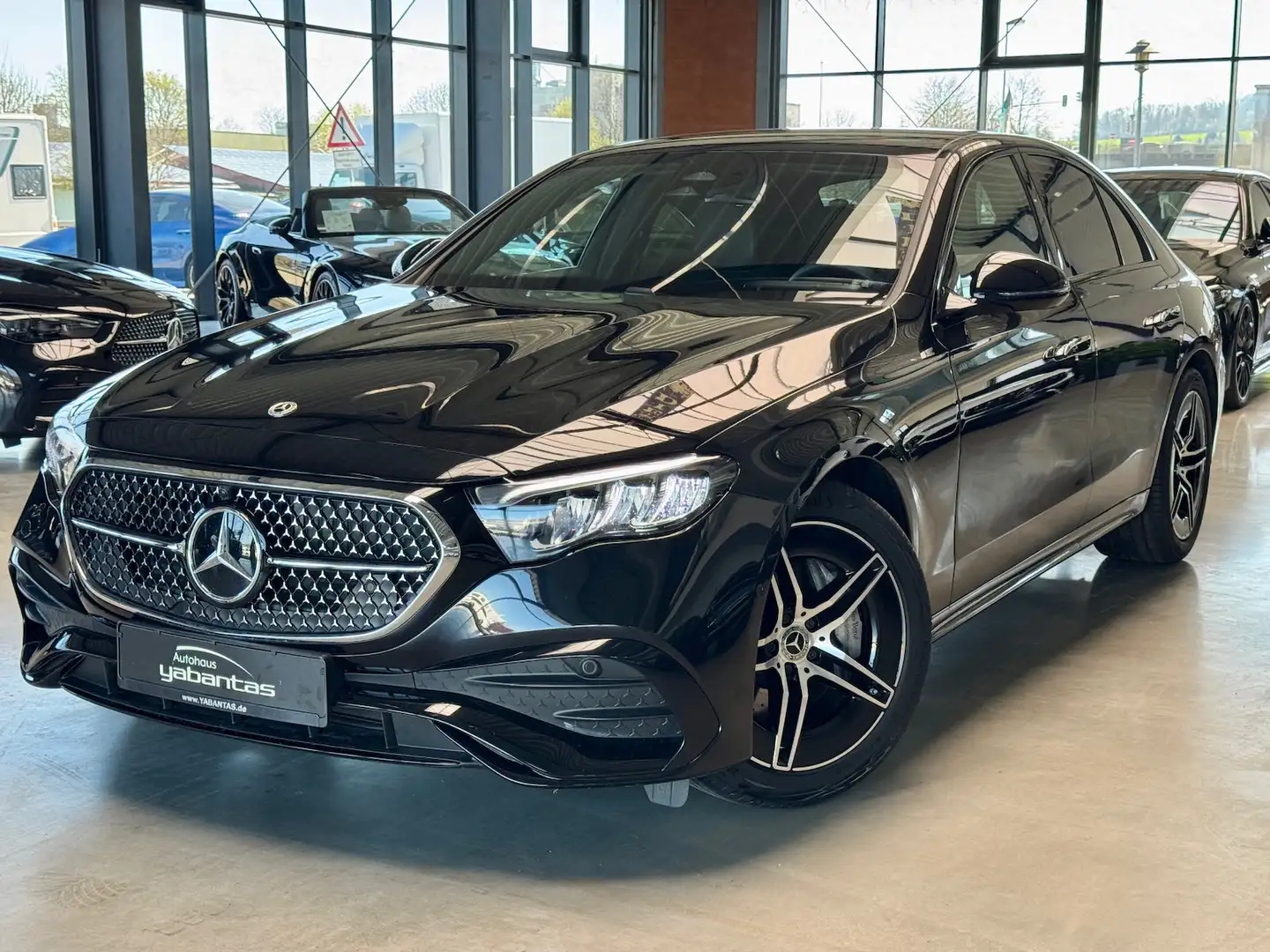 Mercedes-Benz E 220 d AMG Night Kamera KEYLESS-GO MBUX Ambientenbeleuc Nero - 1
