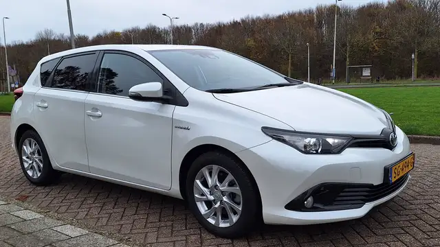 Toyota Auris 1.8 Hybrid Dynamic