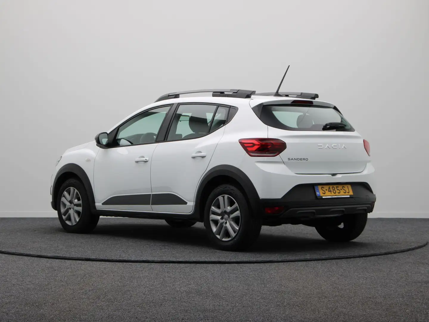 Dacia Sandero Stepway TCe 100pk ECO-G Expression | Achteruitrijc Wit - 2