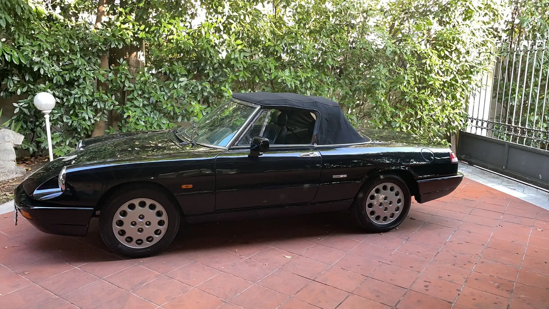Alfa Romeo Spider Duetto anno 92 Negro - 1