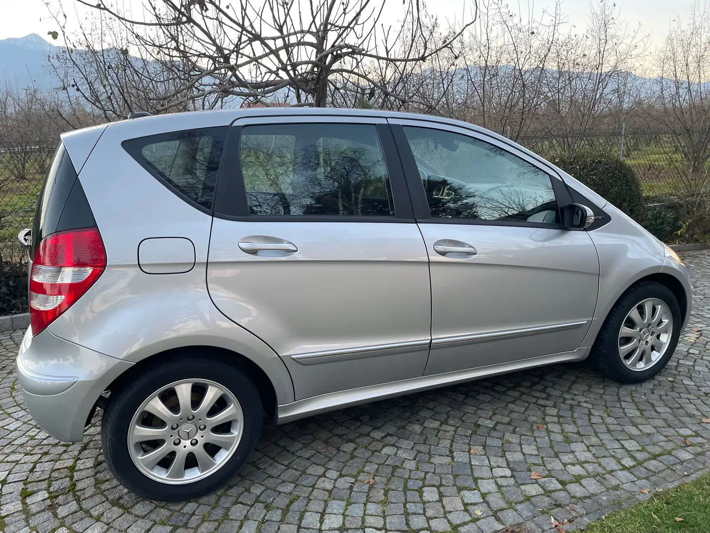 Mercedes-Benz A 200 A 200 Elegance Argento - 2