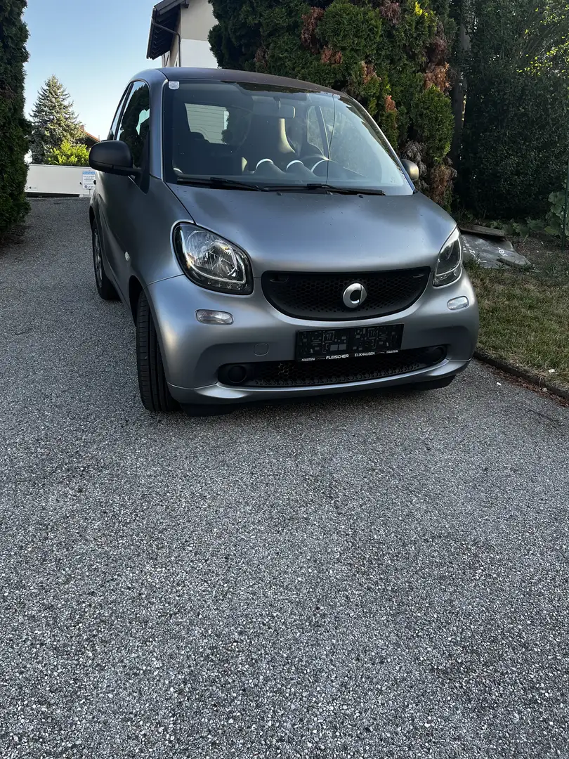 smart forTwo Grau - 1