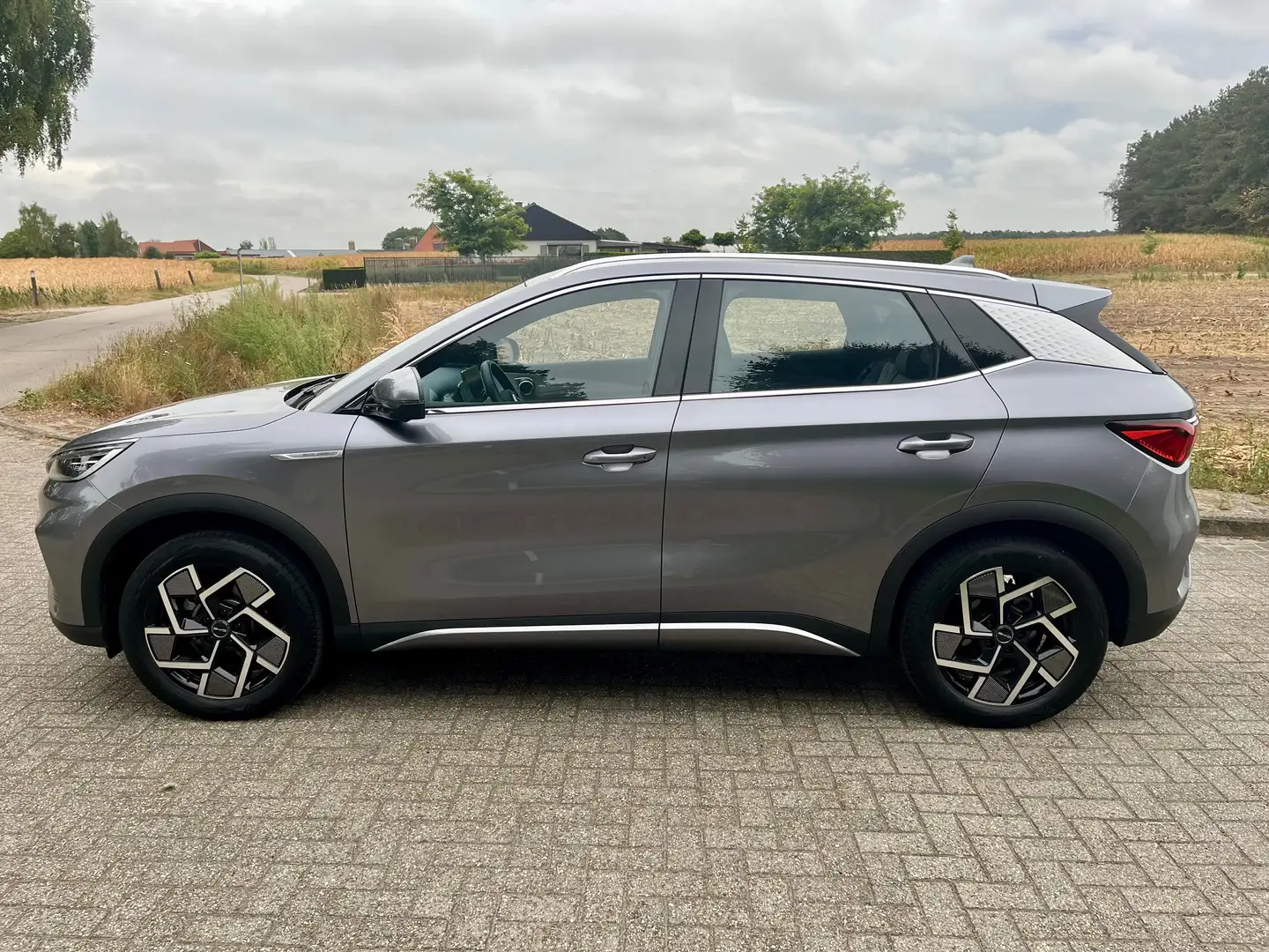 BYD Atto 3 Comfort 60 KWH 2024 Fabrieksgarantie tem 2030!!! Zilver - 2