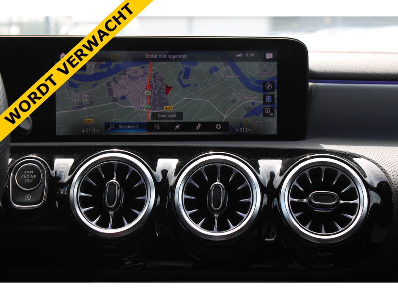 Mercedes-Benz CLA 180 AUT7 AMG Line NIGHT PAKKET PANORAMADAK SFEER KEY-L — photo 5