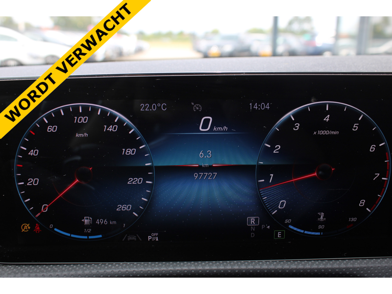 Mercedes-Benz CLA 180 AUT7 AMG Line NIGHT PAKKET PANORAMADAK SFEER KEY-L — photo 6