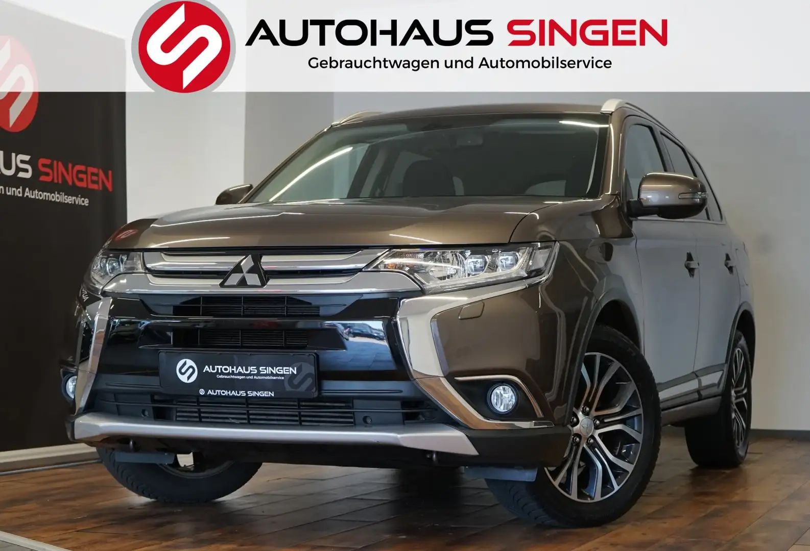 Mitsubishi Outlander 2.2 DI-D SUV-Star+ 4WD|NAVI|AHK Braun - 1