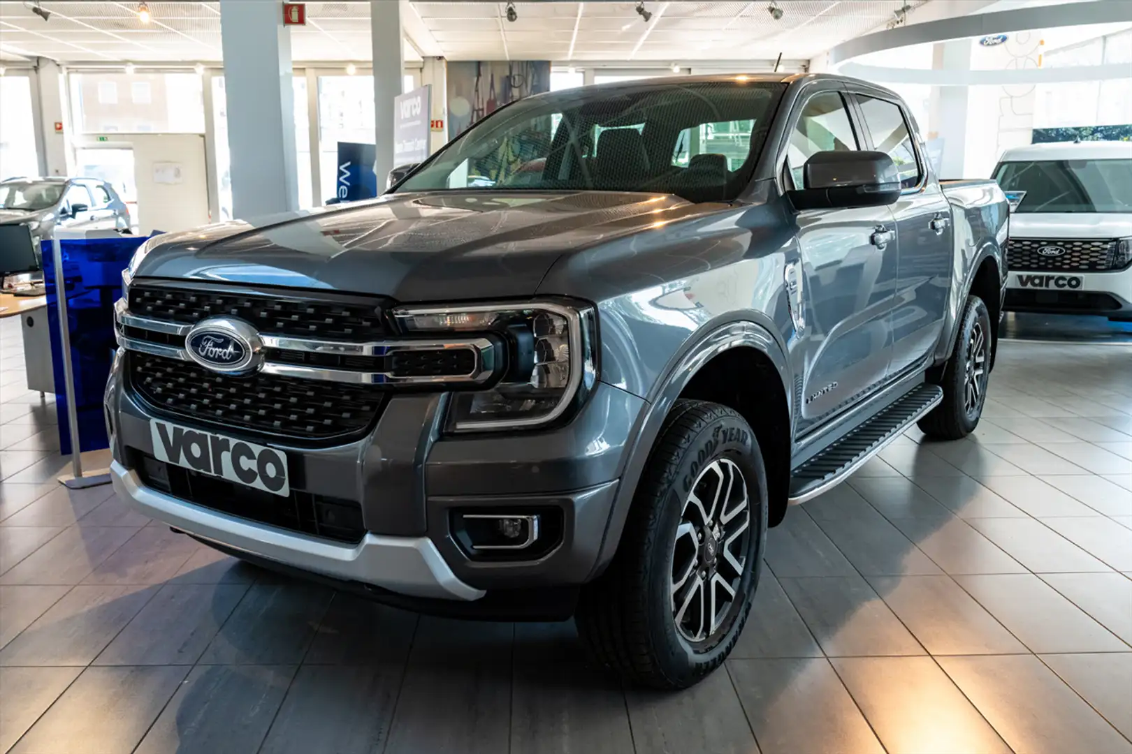 Ford Ranger Ranger DoppiaCab Lim 2.0 205CV A10 AWD 5 - 2