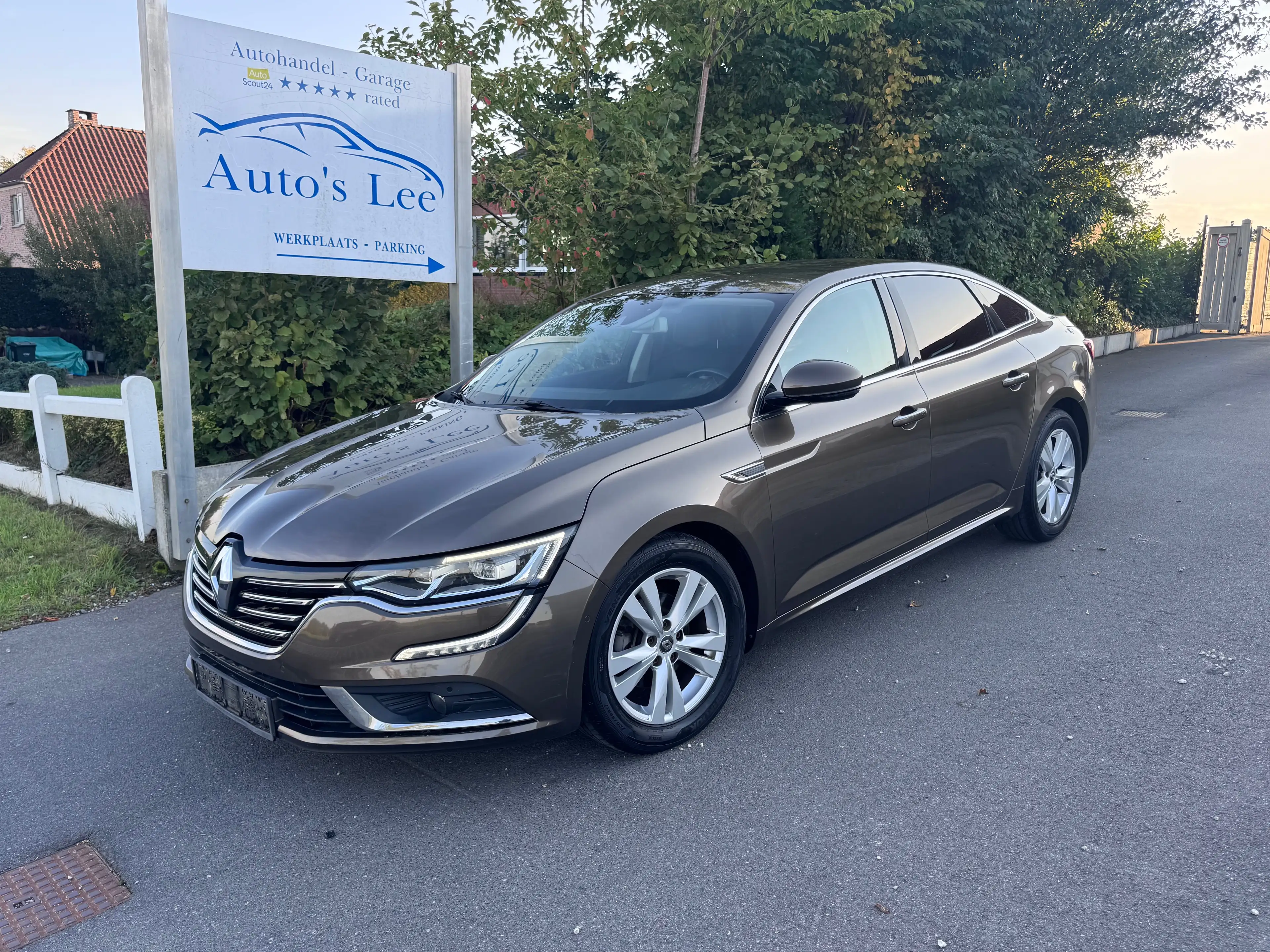 Renault Talisman Talisman 1.5 dCi/camera/massagestoelen/led koplampen/BOSE/sfeerverlichting/dode hoe/lane assist/…