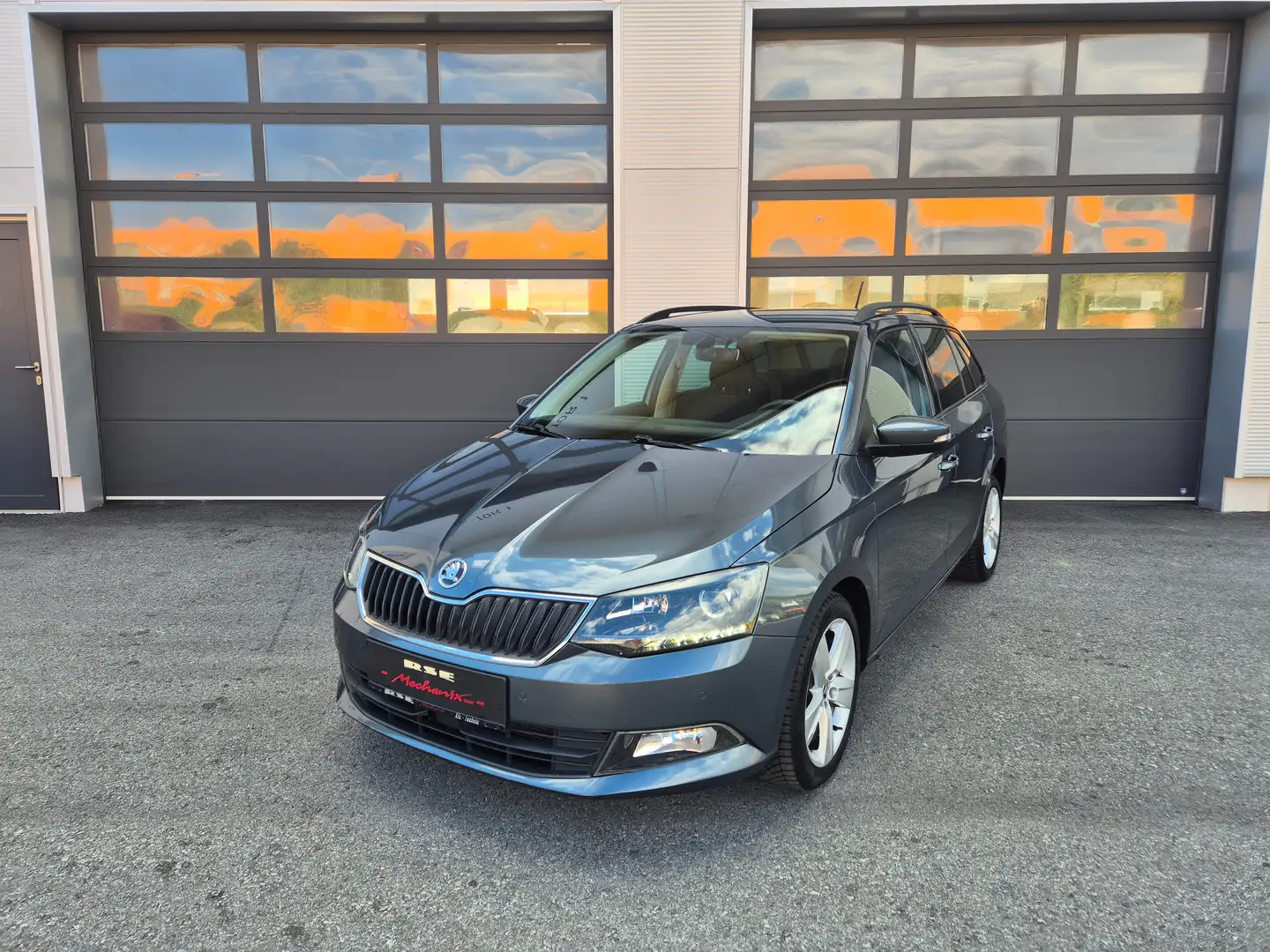 Skoda Fabia Style Grau - 2