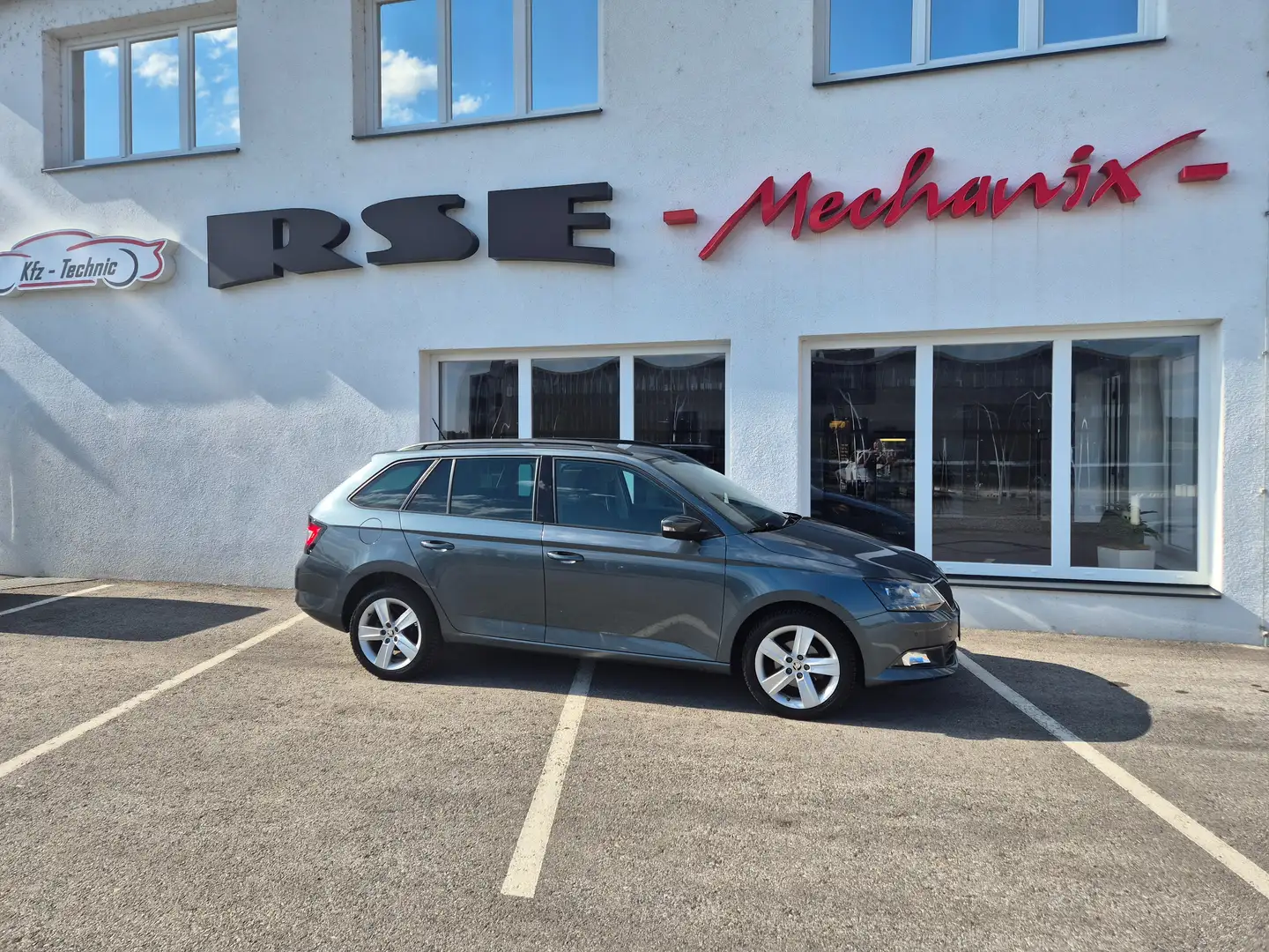 Skoda Fabia Style Grau - 1