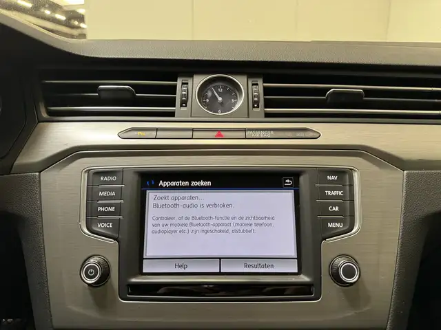 Volkswagen Passat view 15