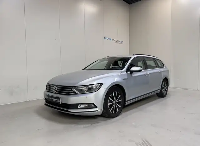 Volkswagen Passat main image