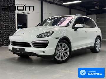 S Diesel 4.2 V8 PANO*BOSE*AHK*LUFTFEDER