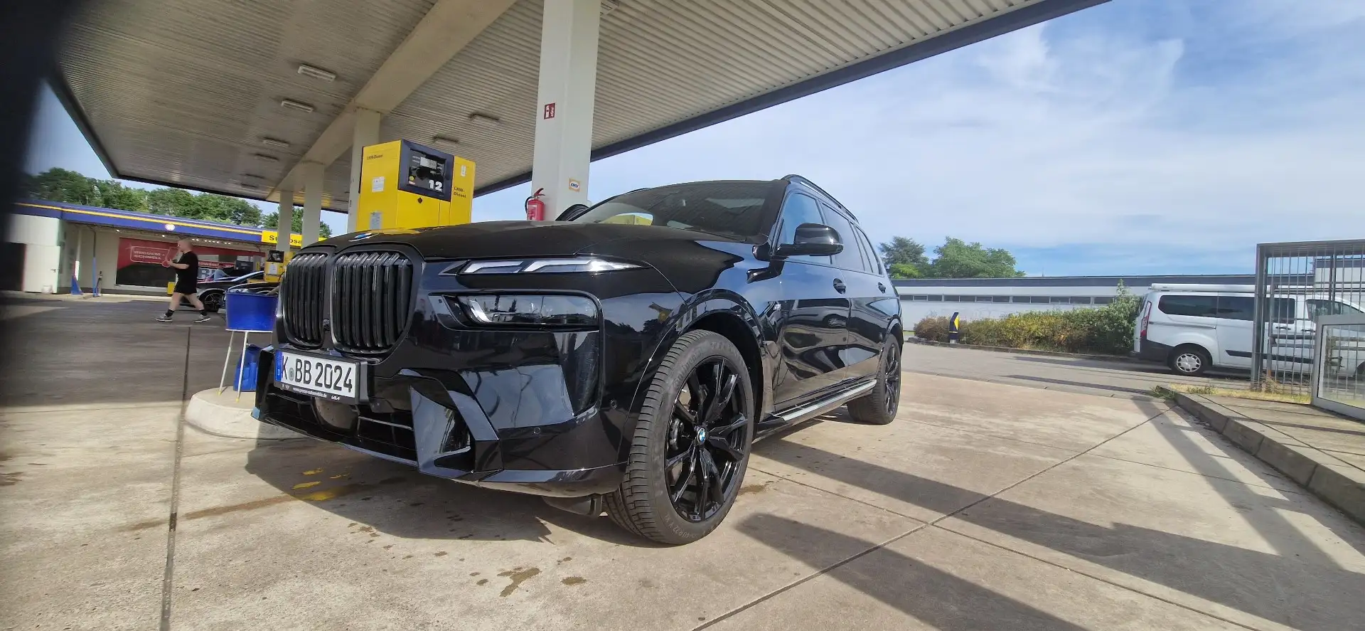 BMW X7 xDrive40d Zwart - 1
