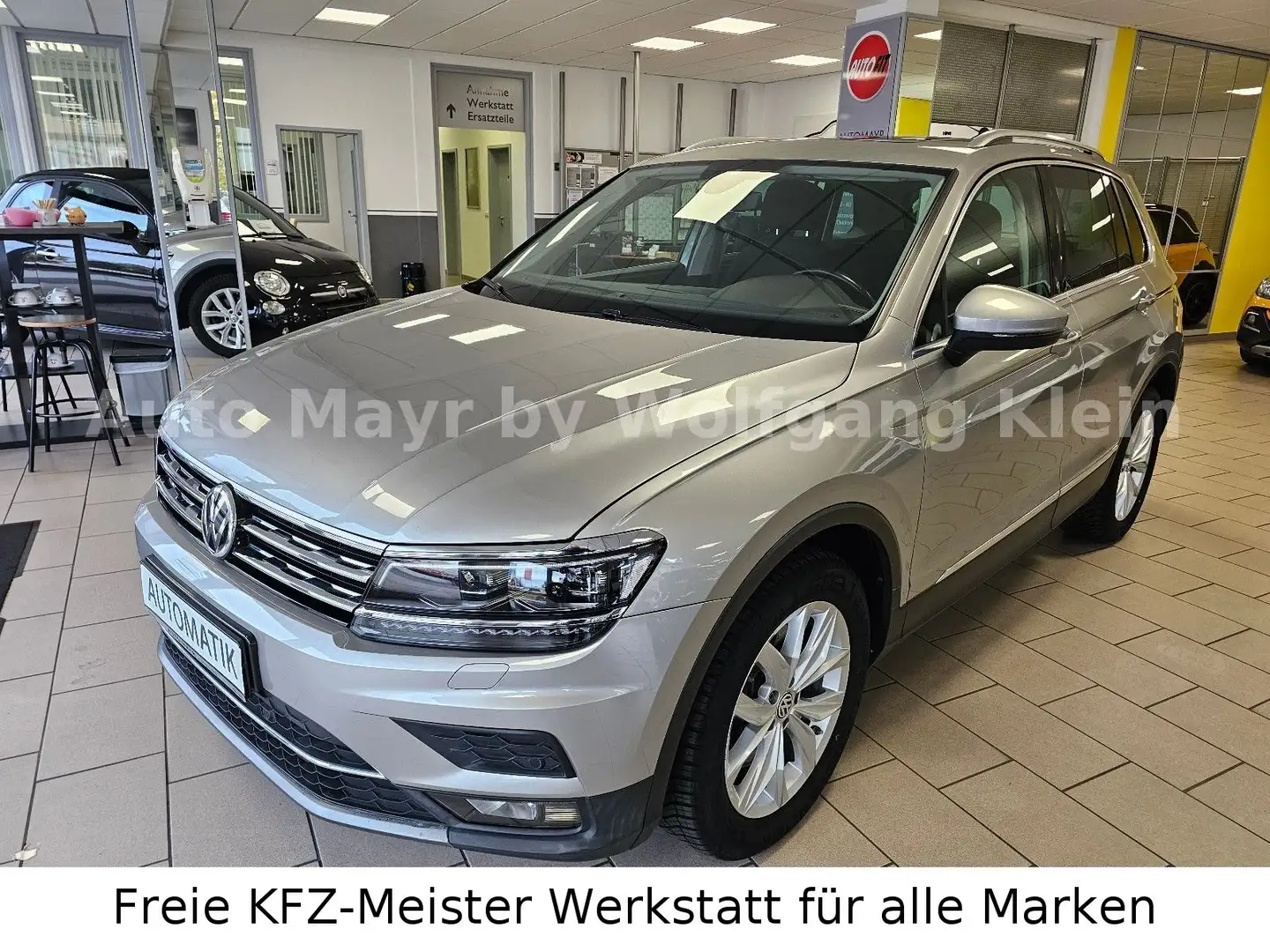 Volkswagen Tiguan 2.0 Highline 4Motion AHK LED Navi Silber - 1