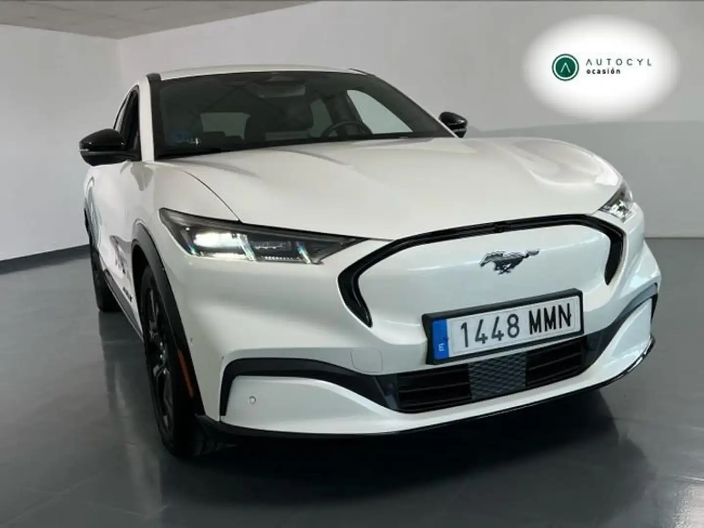 Ford Mustang Mach-E Premium RWD Rango Extendido 216kW Blanco - 1