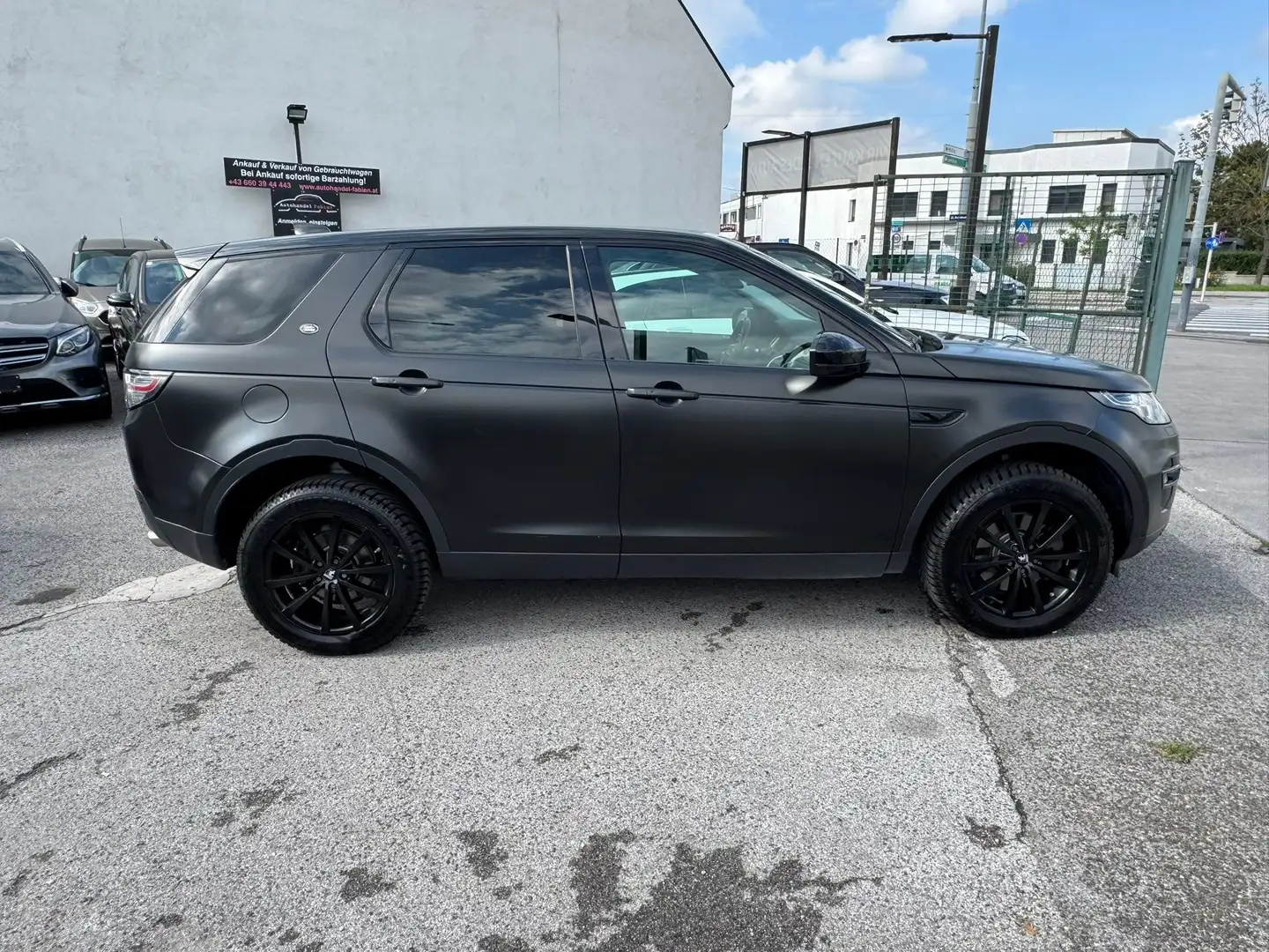 Land Rover Discovery Sport 2,0 SD4 Allrad Autom. 179PS 1.Hand Parkhilfe Navi Noir - 2
