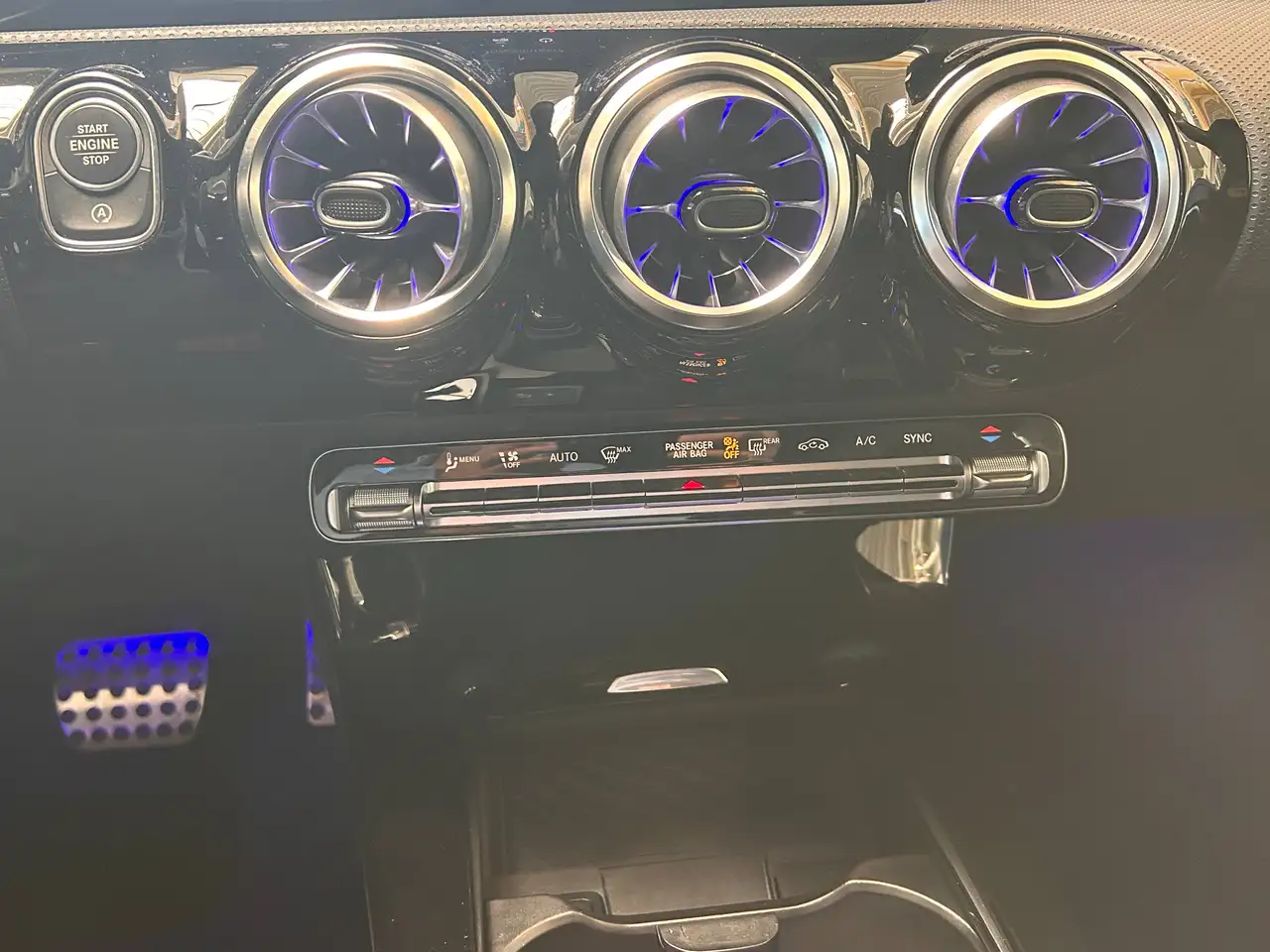 Mercedes-Benz CLA 180 AMG Line, миниатюра 21