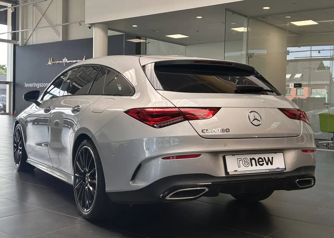 Mercedes-Benz CLA 180 AMG Line, миниатюра 2