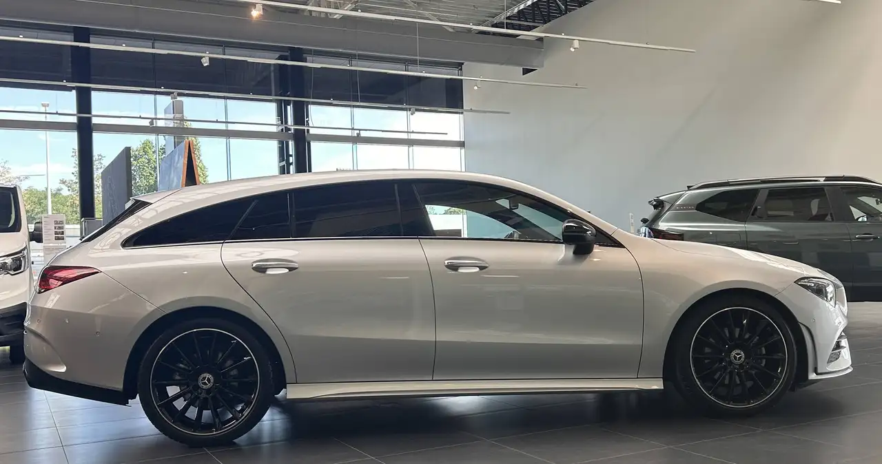 Mercedes-Benz CLA 180 AMG Line, миниатюра 5
