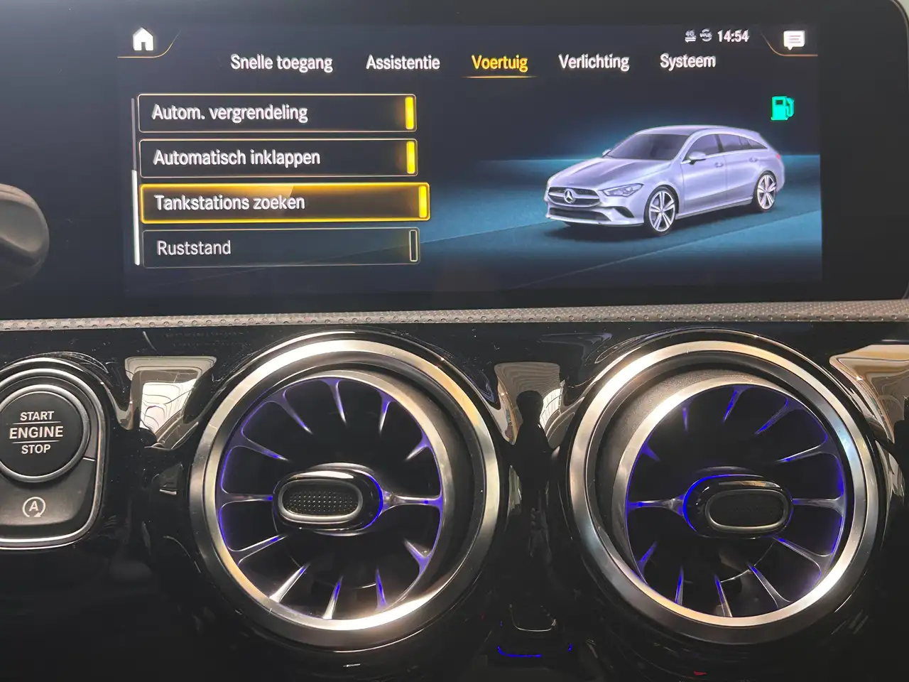 Mercedes-Benz CLA 180 AMG Line, миниатюра 18