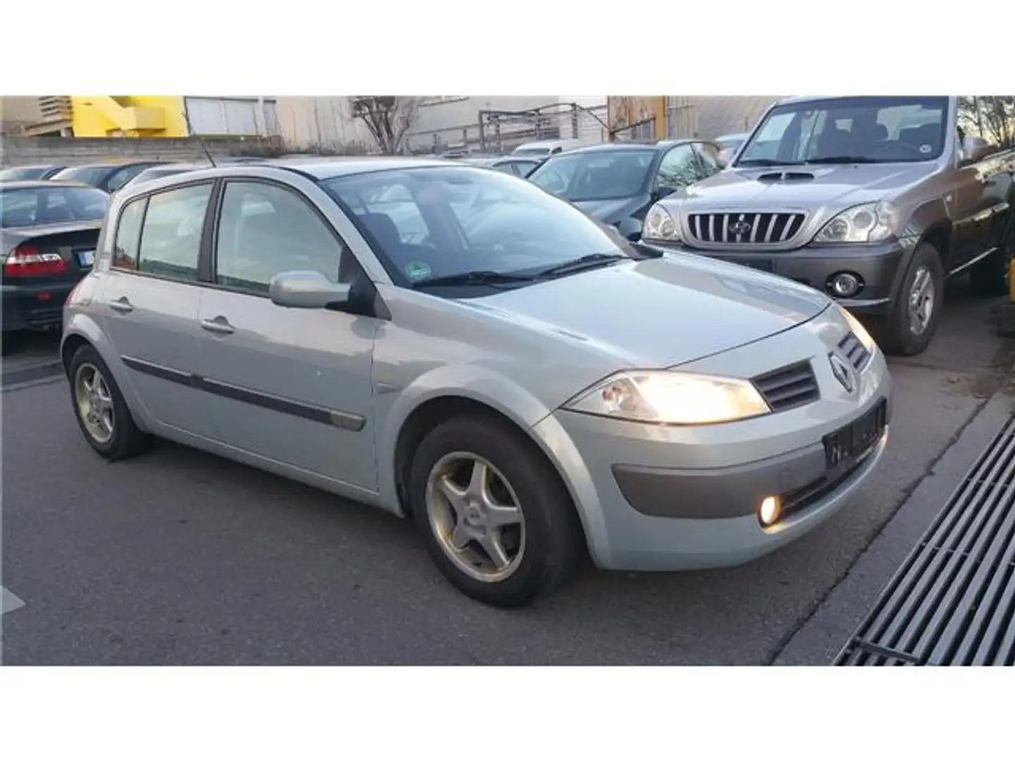 Renault Megane 1.9 dCi Confort Authentique Silber - 1