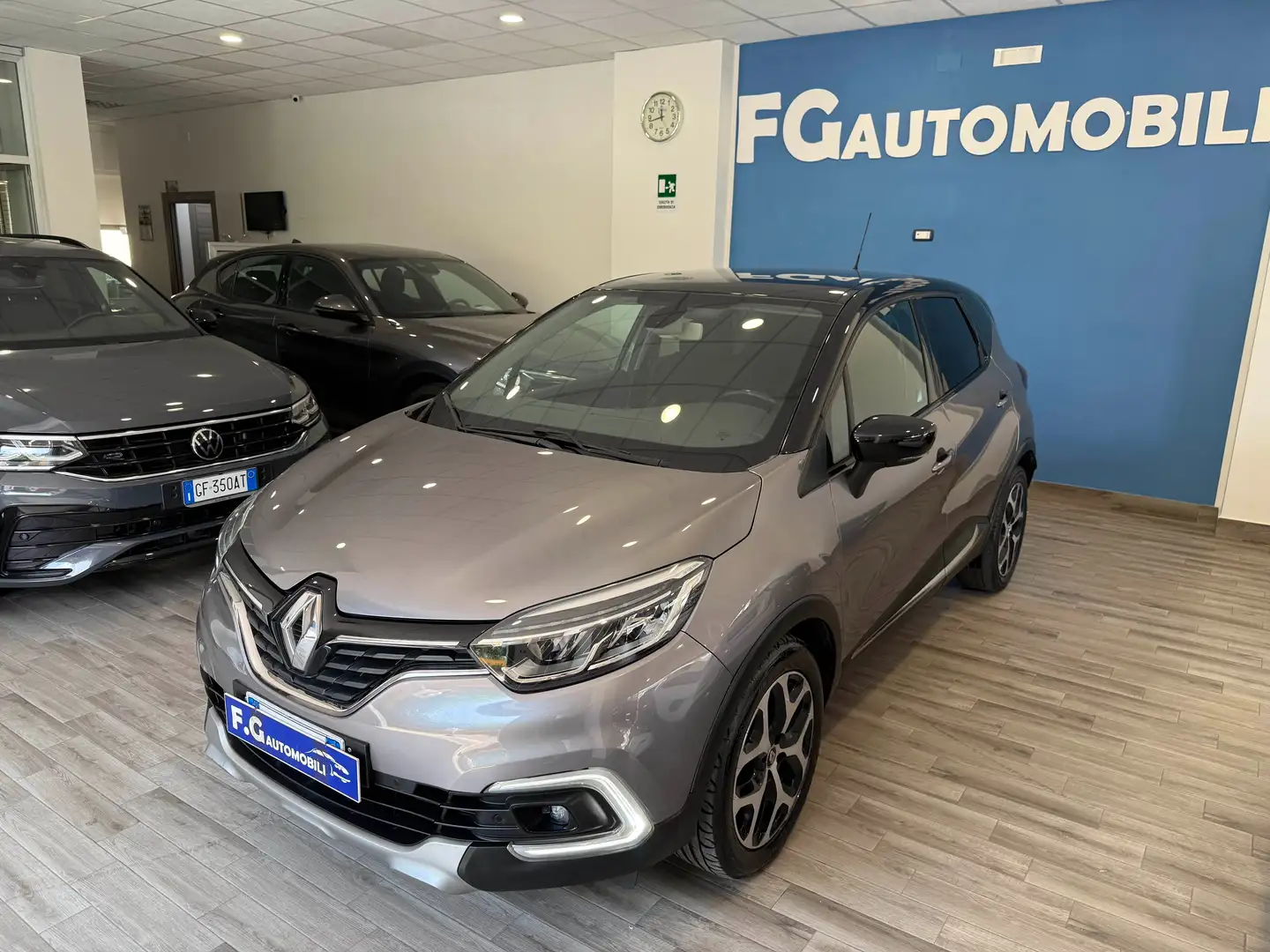 Renault Captur Captur 1.5 dci Initiale Paris 110cv Grigio - 2