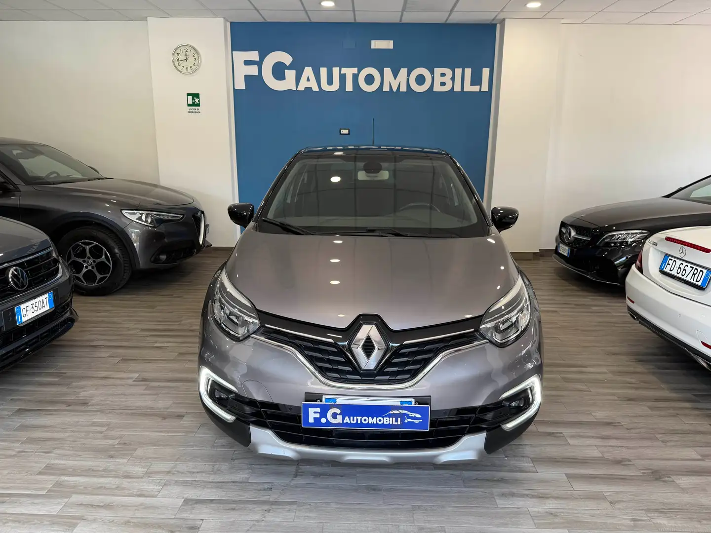 Renault Captur Captur 1.5 dci Initiale Paris 110cv Grigio - 1