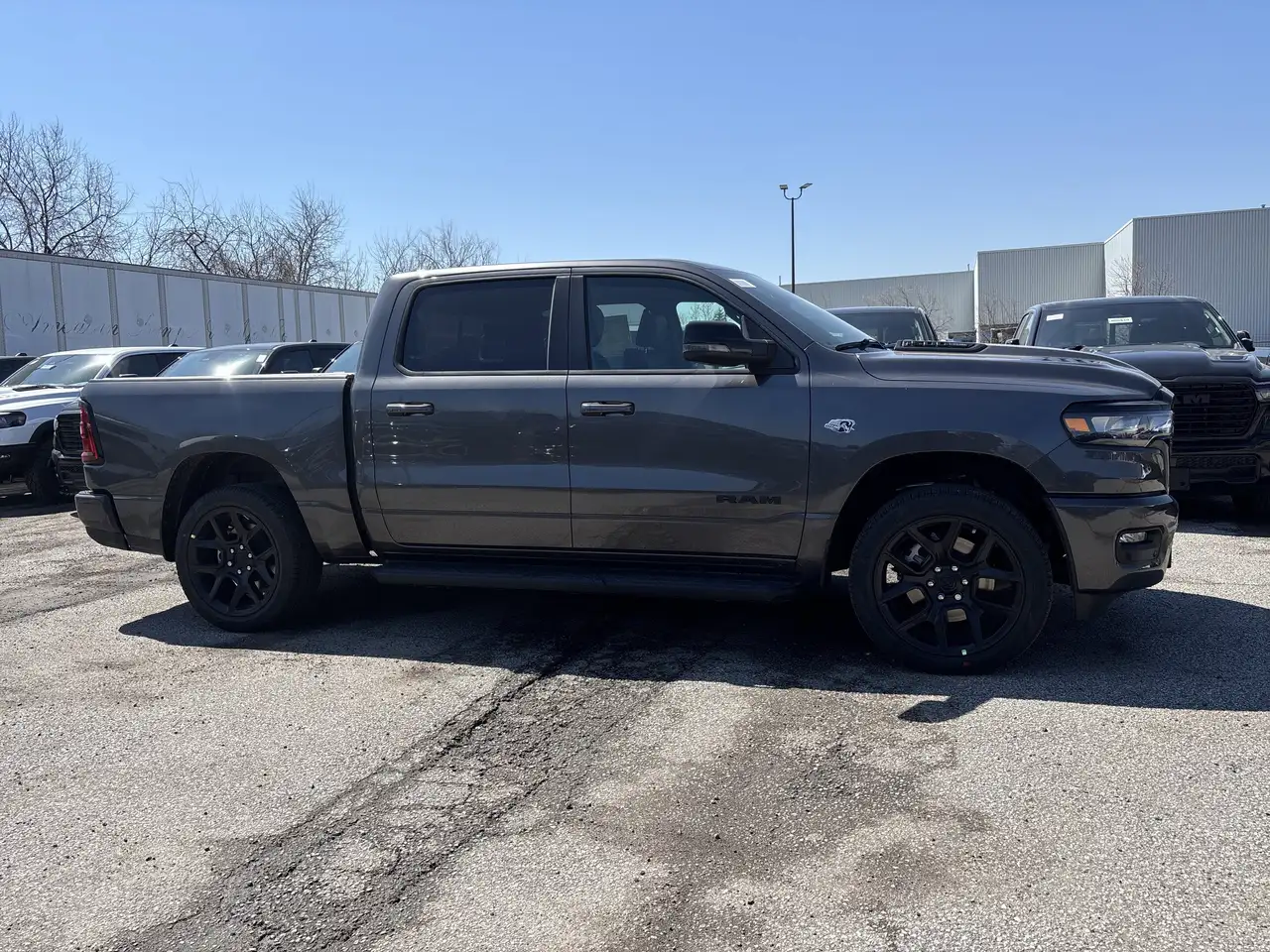 RAM 1500 снимка RAM 1500