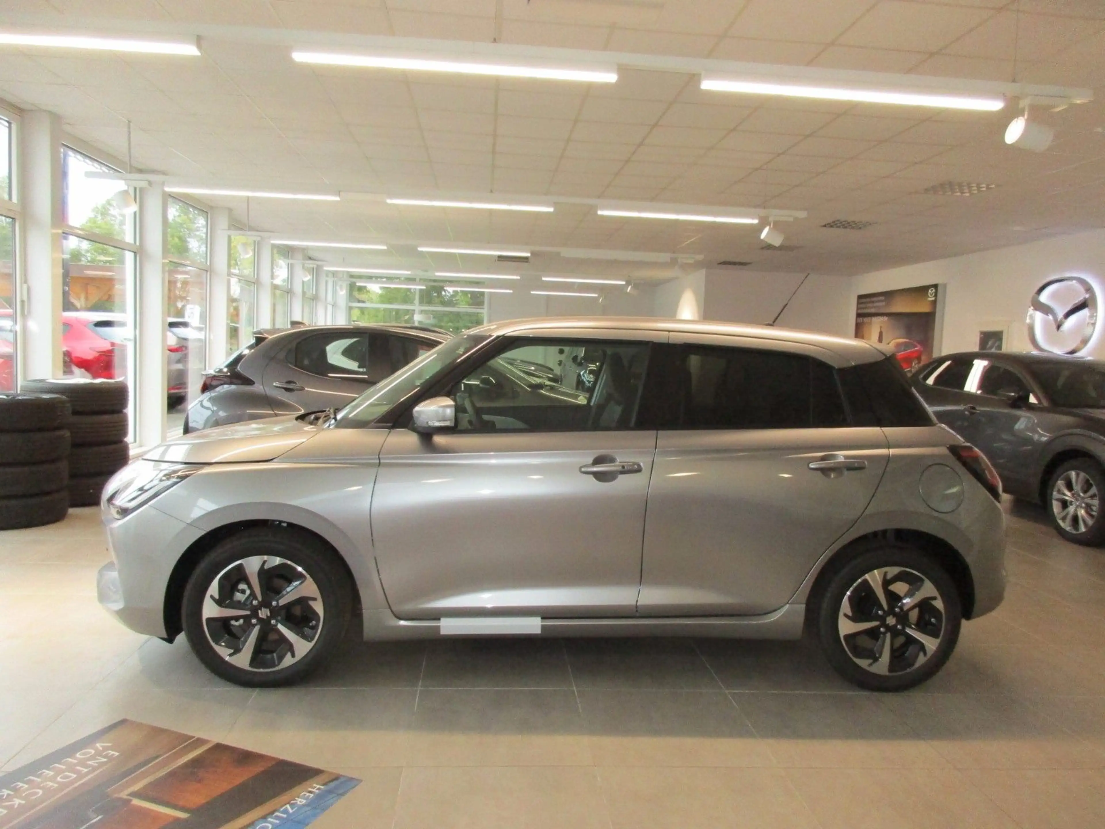 Suzuki Swift 1.2 Dualjet Hybrid Comfort+ — photo 4