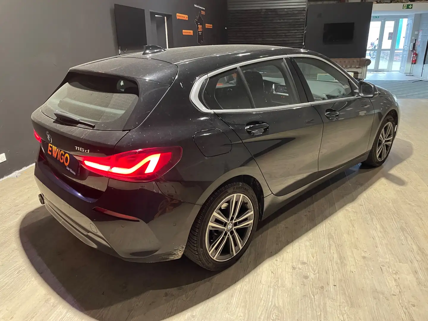 BMW 1.5 116 D 115 BUSINESS BVA - 2