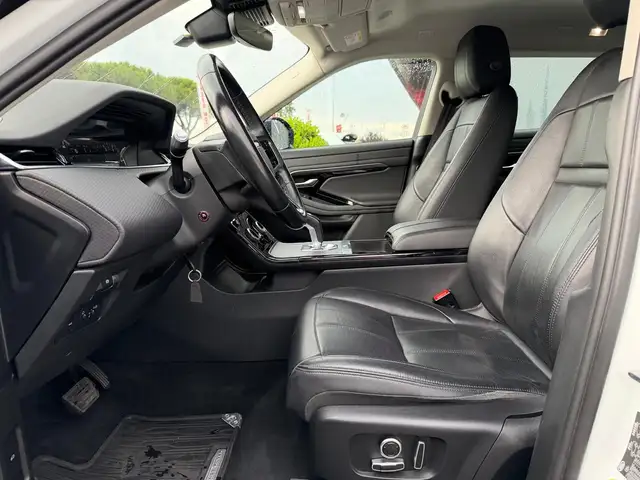 Land Rover Range Rover Evoque view 11