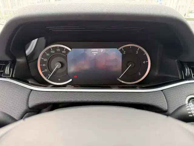 Land Rover Range Rover Evoque view 14
