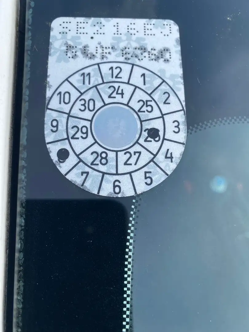 Peugeot 308 308 SW 1,6 e-HDi 115 FAP Active Active Weiß - 2